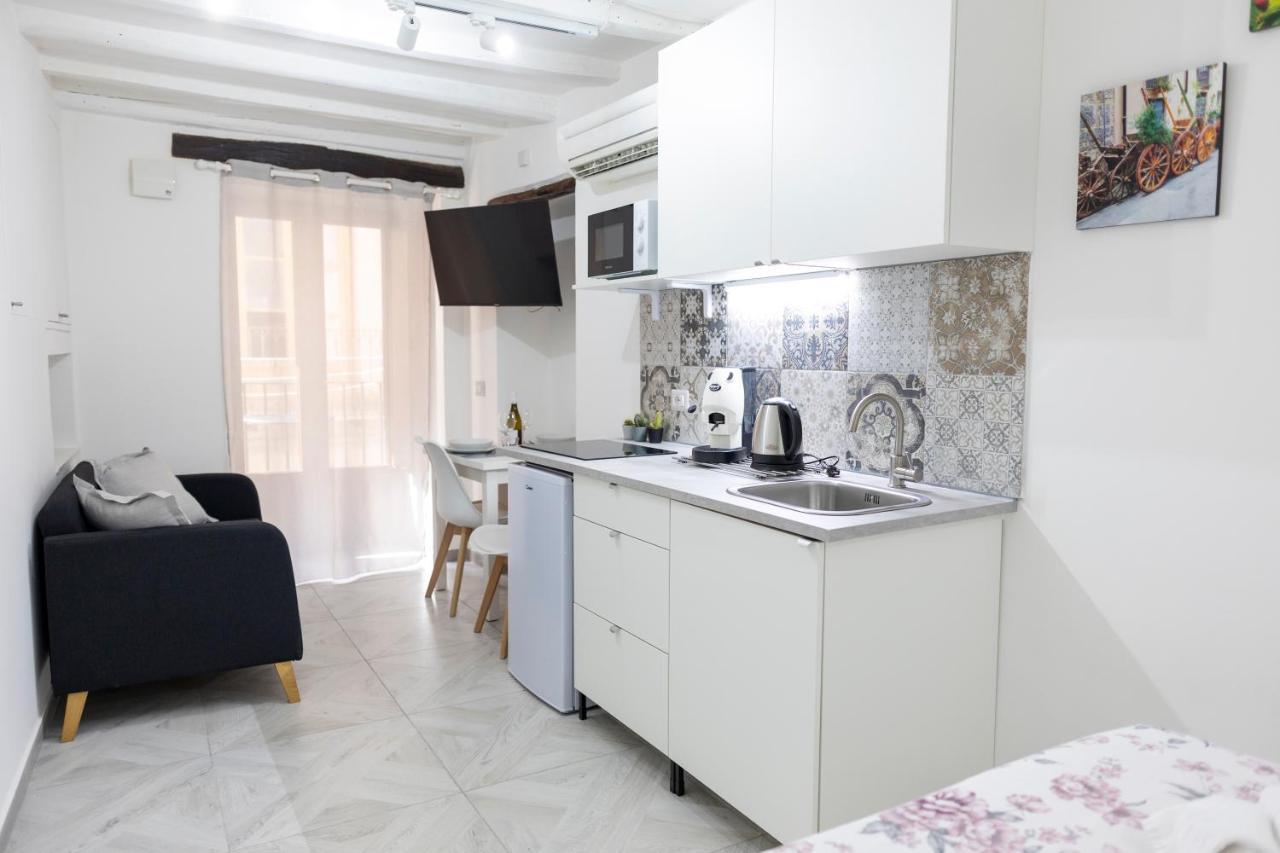 צ'פאלו Aurora House Suite מראה חיצוני תמונה
