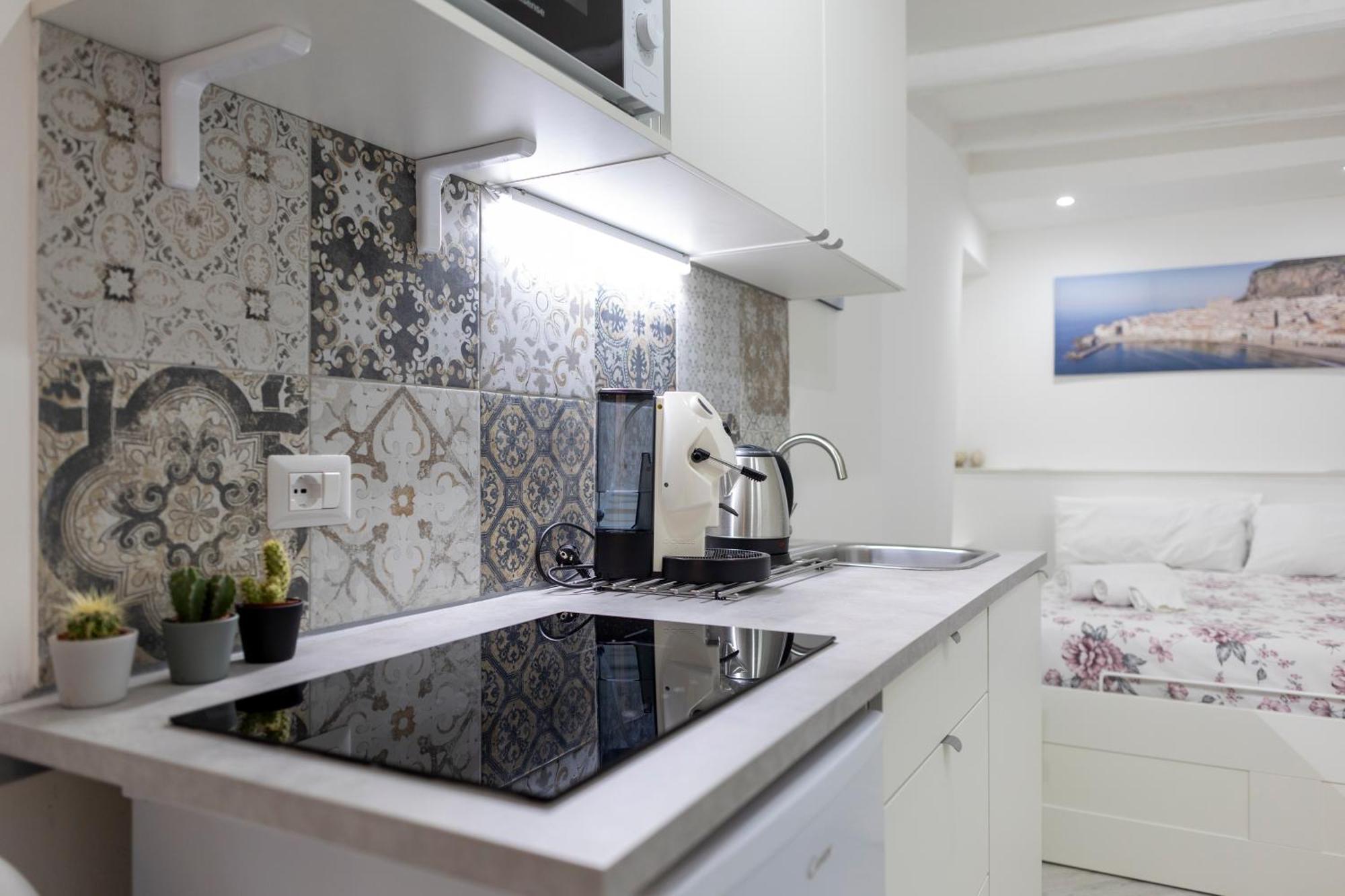 צ'פאלו Aurora House Suite מראה חיצוני תמונה
